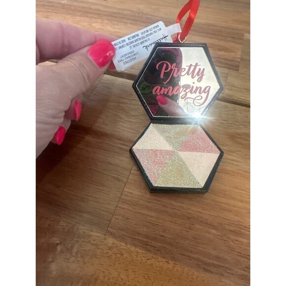 Set of 2  Hallmark Christmas ornaments. Make Up Palette/Shear Genius hair dryer - Picture 2 of 5